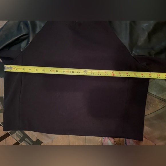 Express faux leather sleeve body sweatshirt - Picture 6 of 7